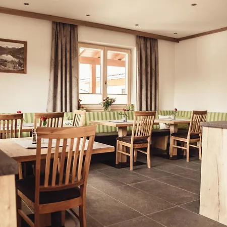 Pointschneiderhof Bed & Breakfast Maishofen